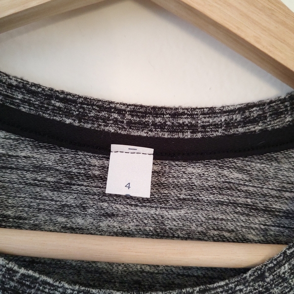 Lululemon Extra Mile Long Sleeve Pullover- Size 4 - Picture 9 of 15